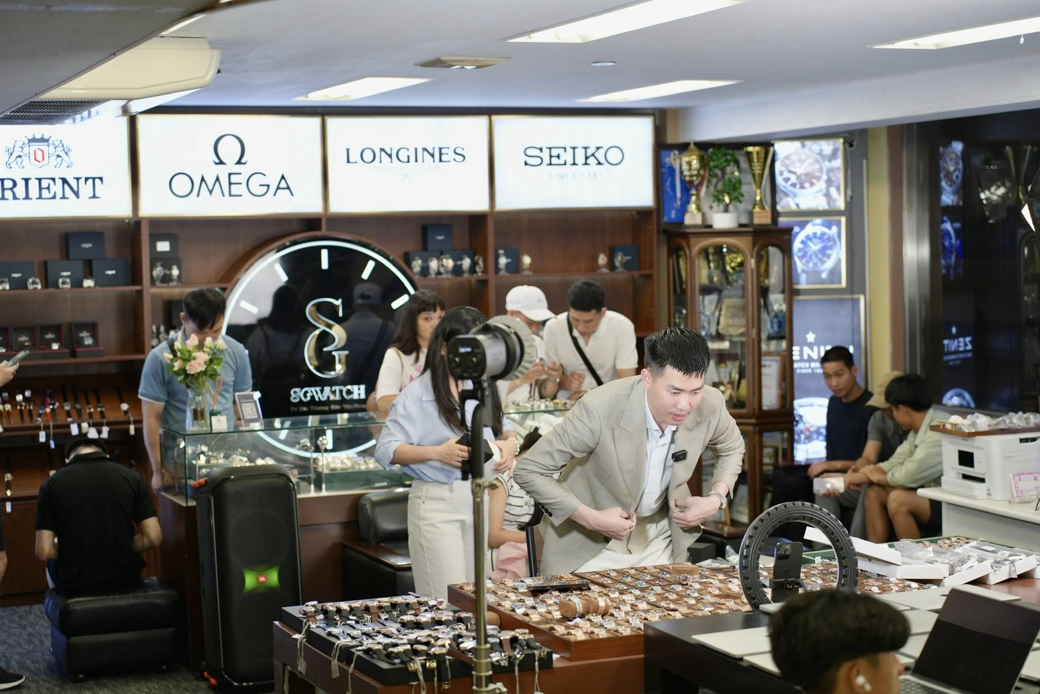 Chi nhánh Osaka, Nhật Bản